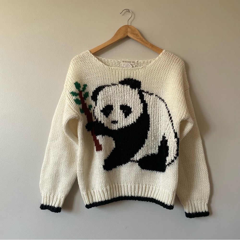 *SOLD* Vintage ivory handknit sweater with panda bear design